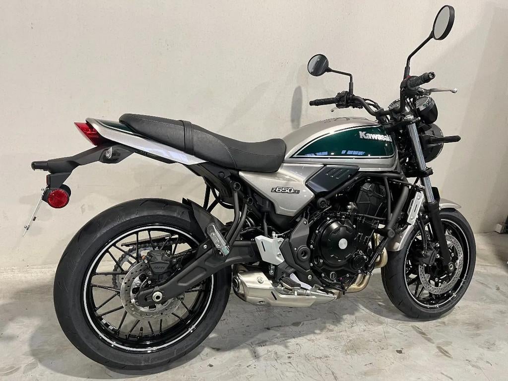 Kawasaki Z650RS in nieuwstaat (BTW MOTO) (bj 2024), Bedrijf, Meer dan 35 kW, Overig, 650 cc