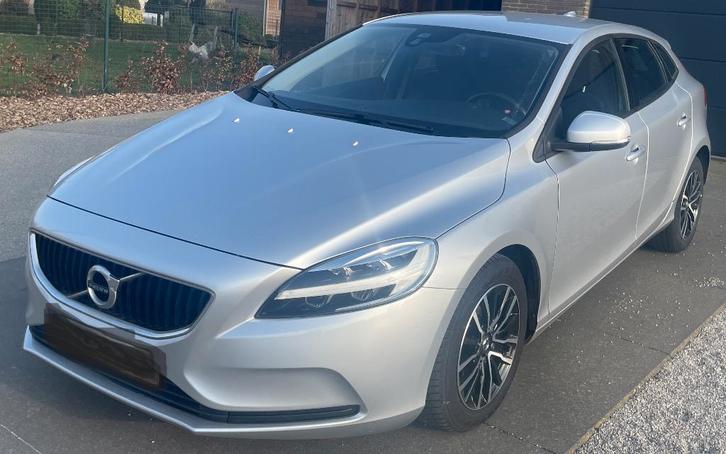 Volvo V40 T2 | 2019 | benzine | T2, Auto's, Volvo, Particulier, V40, Adaptive Cruise Control, Airbags, Airconditioning, Bluetooth