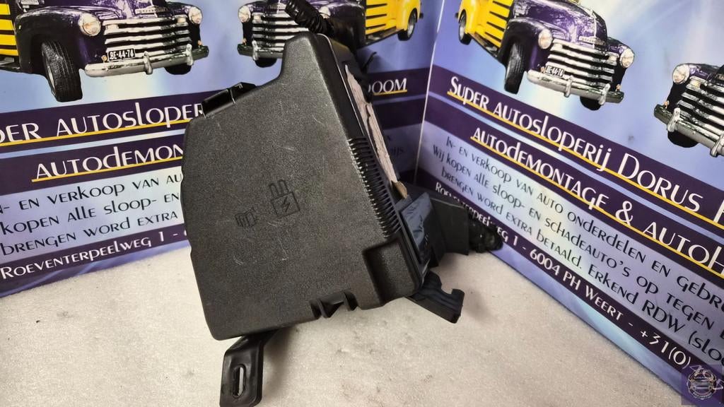 Ford Fiesta 6 (JA8) bj2010 Zekeringkast 8V5114B144BA, Gebruikt, Info@ford.com, Ford, Ford Motor Company