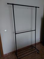 portant avêtements, Enlèvement