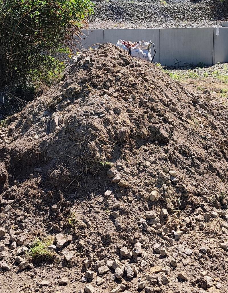 Remblai à donner, Jardin & Terrasse