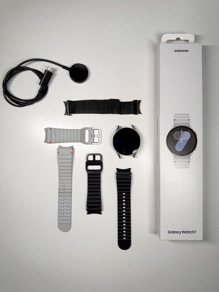 Samsung galaxy watch 7 44mm, Handtassen en Accessoires, Smartwatches, Zo goed als nieuw, Android, Zilver, Afstand, Calorieverbanding