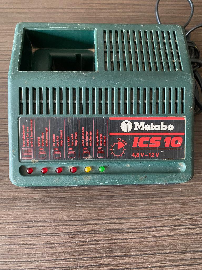 Snellader METABO ICS-10  voor 4,5v - 12v, Bricolage & Construction, Outillage | Foreuses, Utilisé, Autres types, Enlèvement