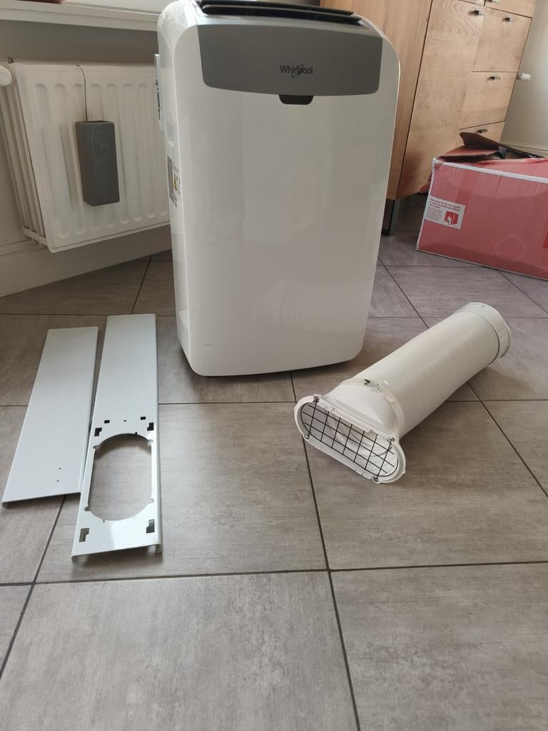 Mobiele AC - 12000 BTU Whirlpool, Classe énergétique A ou plus économe, 60 à 100 m³, Refroidissement et Déshumidification, Comme neuf