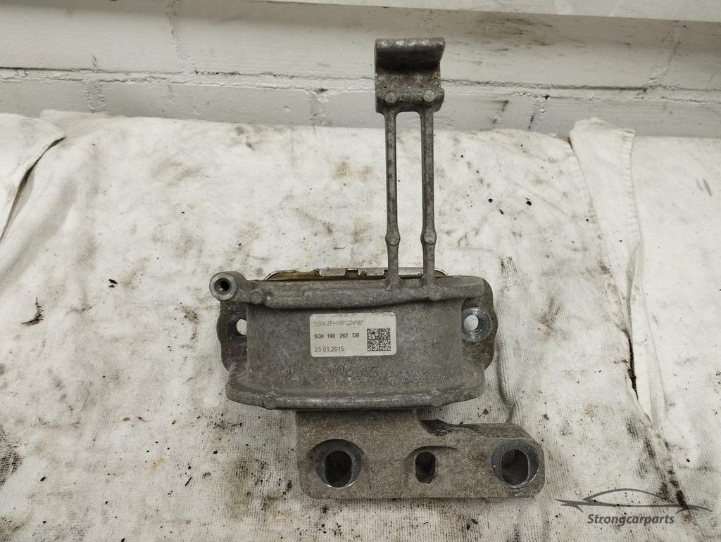 Motorsteun rechts VW 5Q0199262DB, Gebruikt, -, Volkswagen, -