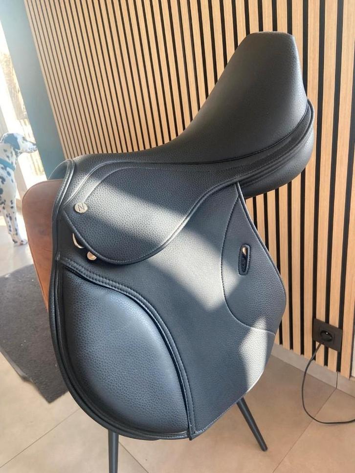 Magnifique selle enfant 15pouces Norton, Dieren en Toebehoren, Paarden en Pony's | Zadels, Zo goed als nieuw, Ophalen