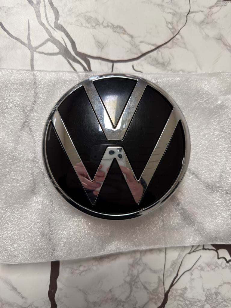 Volkswagen logo achterkant golf 8,arteon,polo,T-roc,passat, Autos : Pièces & Accessoires, Enlèvement, Volkswagen