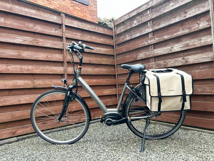 Elektrische fiets middenmotor bosch, Fietsen en Brommers, Elektrische fietsen, Zo goed als nieuw, Ophalen