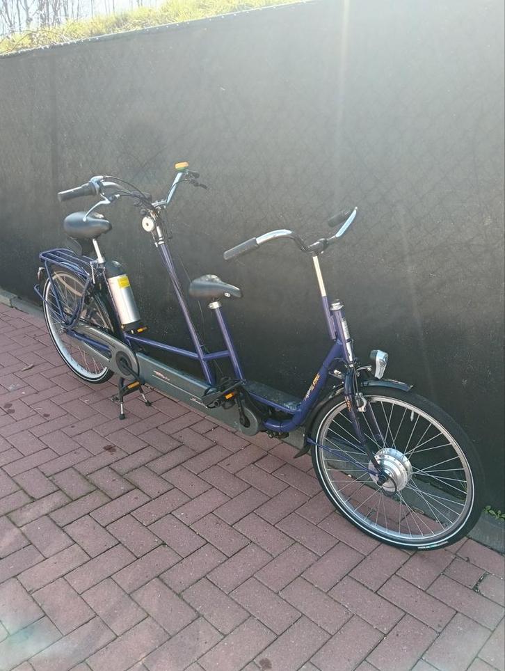 elektrische tandem perfecte inorde batterij is nog 100%, Fietsen en Brommers, Fietsen | Tandems, Zo goed als nieuw, Minder dan 10 versnellingen