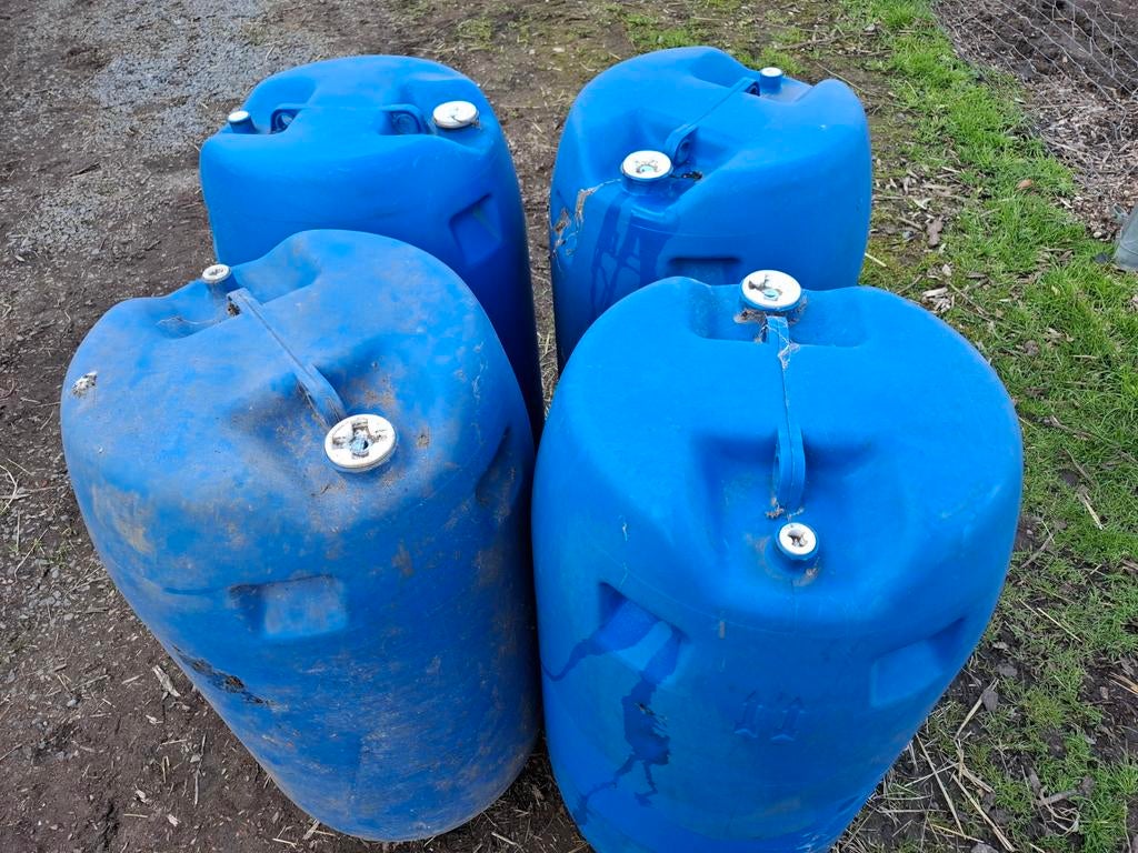 4 tonnen, Tuin en Terras, Regentonnen, 150 liter of meer, Ophalen, Zo goed als nieuw, Kunststof