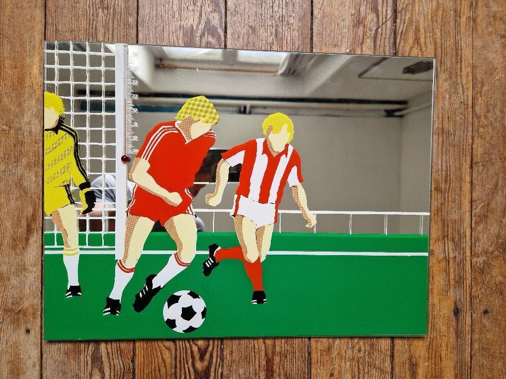 Miroir avec thermomètre - Illu. Football vintage, Antiquités & Art, Antiquités | Miroirs, Enlèvement ou Envoi, Rectangulaire, Moins de 50 cm