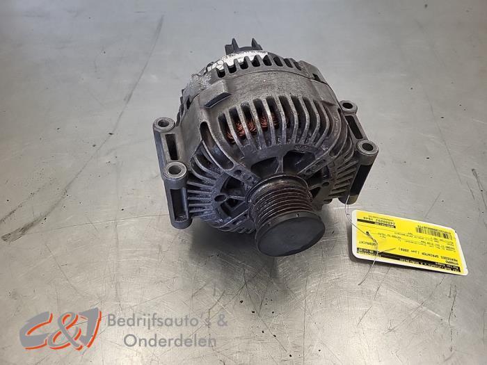 Dynamo d'un Mercedes Sprinter, Autos : Pièces & Accessoires, Moteurs & Accessoires, Mercedes-Benz, Utilisé, 3 mois de garantie