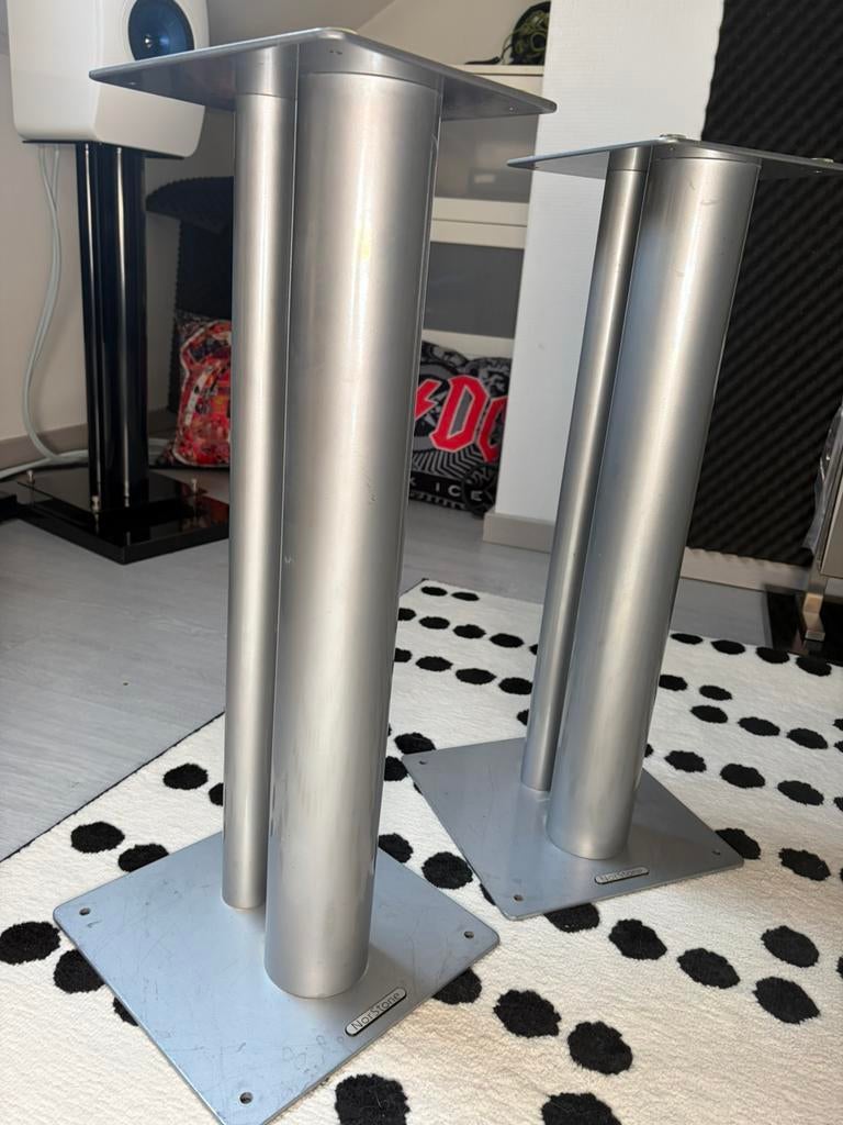 Pieds pour enceinte NorStone Stylum 2 Silver, TV, Hi-fi & Vidéo, Enceintes, Comme neuf, Enlèvement