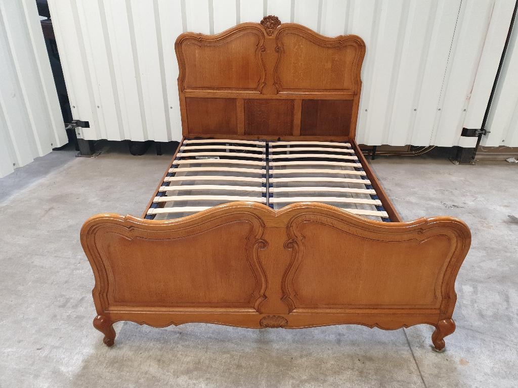 Louis XV Stijl bed 140 cm x 200 cm. Het kan geleverd worden., Maison & Meubles, Chambre à coucher | Lits, 140 cm, Enlèvement, Utilisé