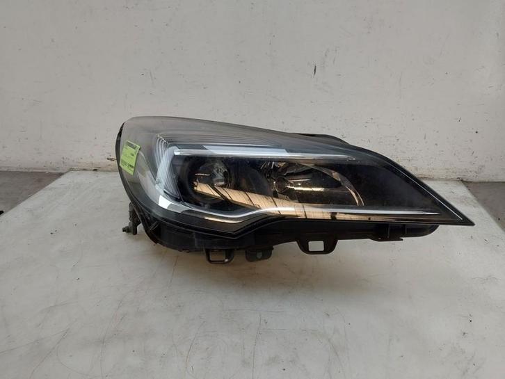 KOPLAMP RECHTS Opel Astra K (01-2015/12-2022) (|39047199|), Auto-onderdelen, Verlichting, Opel, Gebruikt