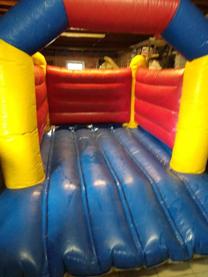 château gonflable à louer, Hobby & Loisirs créatifs, Articles de fête | Location, Neuf, Enlèvement