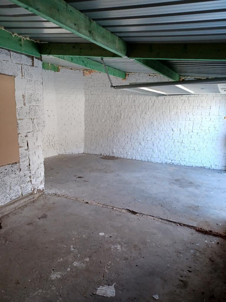 Grand garage double de 30m2 à louer à Marchienne, Immo, Garages & Places de parking, Charleroi