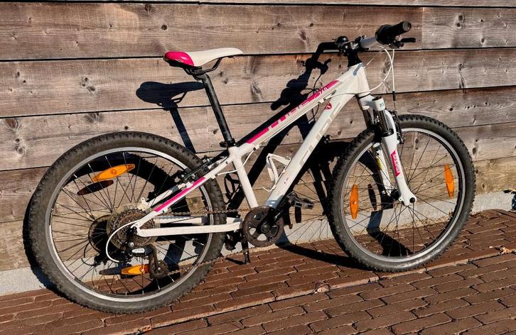 Cube 240 mountainbike kinderfiets, Fietsen en Brommers, Fietsen | Kinderfietsjes, Gebruikt, 20 inch of meer, Ophalen