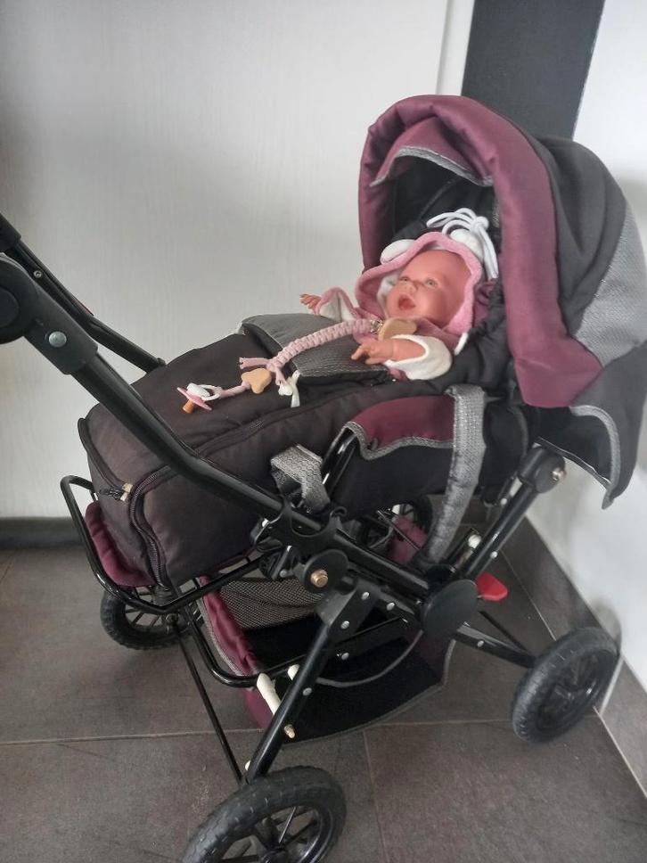 Volledig uitgeruste poppenwagen in quasi nieuwstaat, Kinderen en Baby's, Speelgoed | Poppen, Zo goed als nieuw, Babypop, Ophalen of Verzenden