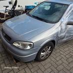 Opel Astra 3dr. 189000km Ongevalwagen, Auto's, Voorwielaandrijving, Stof, Zwart, 4 cilinders