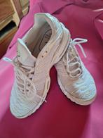 Baskets femme NIKE pointure 39., Enlèvement