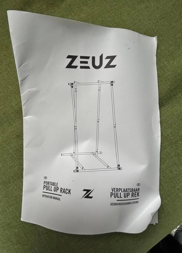 ZEUZ pull up bar rack incl opbergtas, Sport en Fitness, Fitnessapparatuur, Ophalen, Zo goed als nieuw