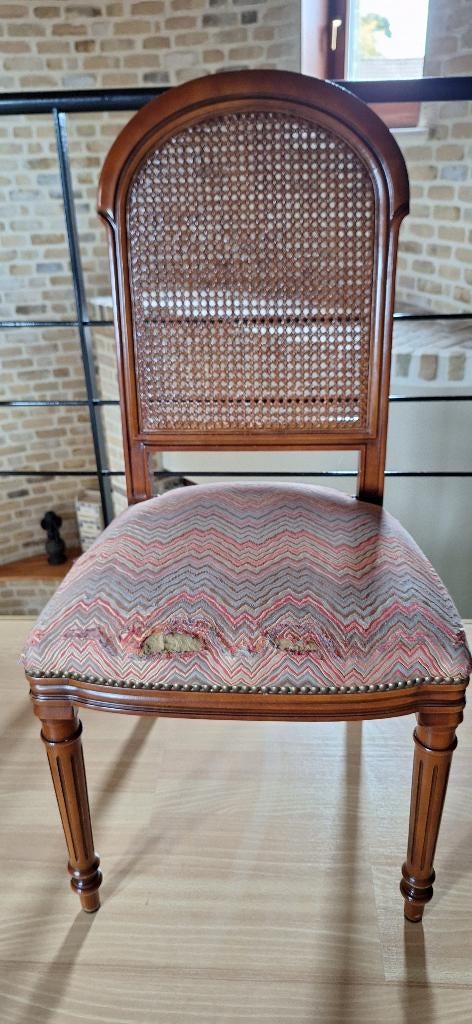 Kerselaar stoelen, Ophalen