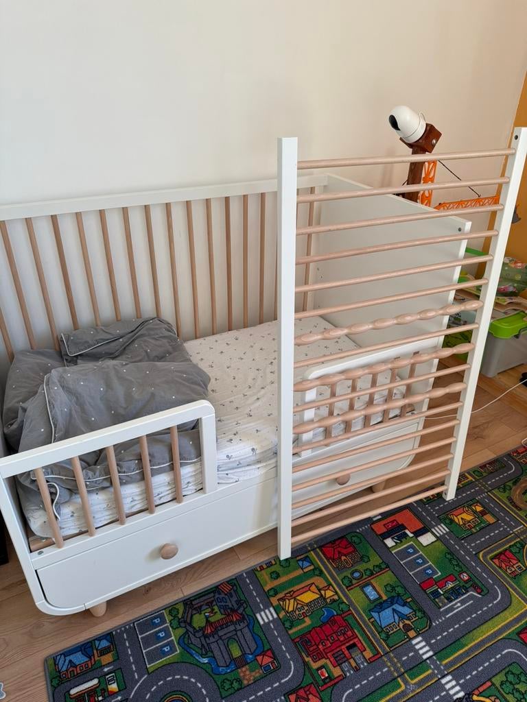 Babybed Myllra 60x120 met matras Himlavalv 3D, Kinderen en Baby's, Babywiegjes en Ledikanten, Zo goed als nieuw, Ledikant, Ophalen