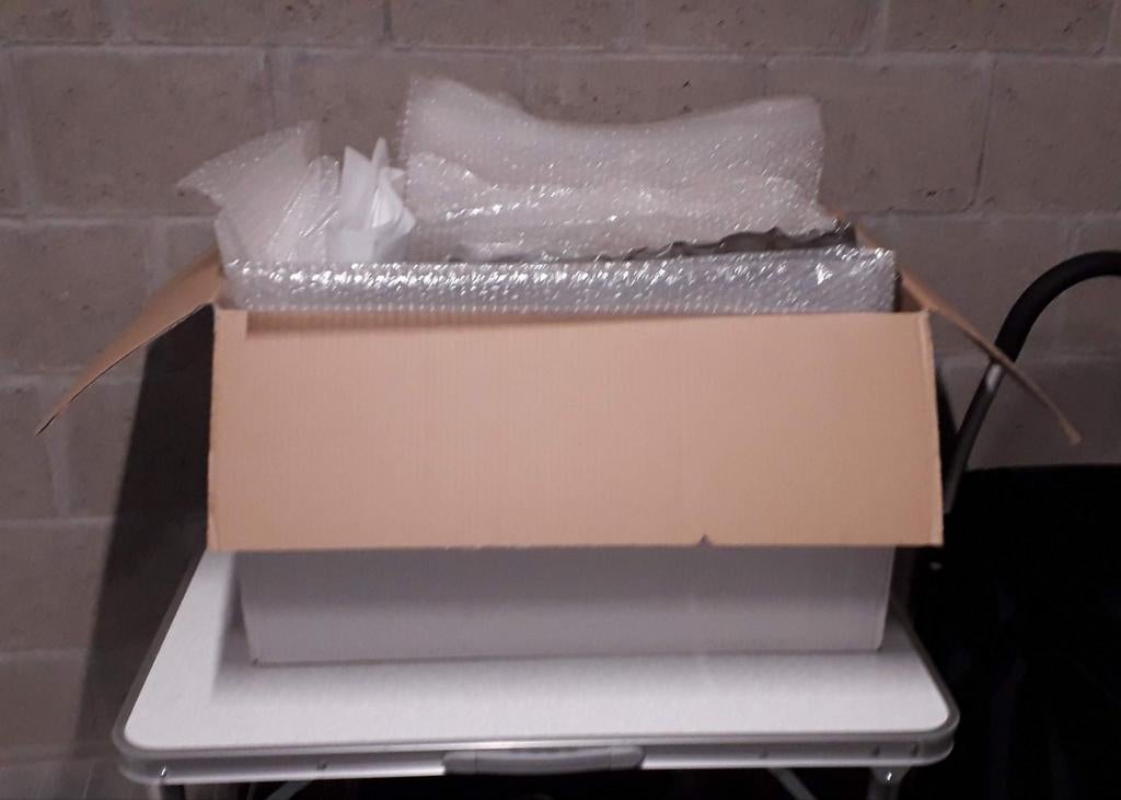 Noppenfolie verhuisdoos inpak materiaal, Ophalen, Doos