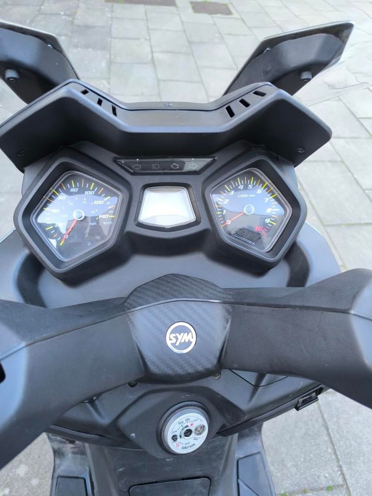 Scooter Sym Joymax Z 125, Ophalen