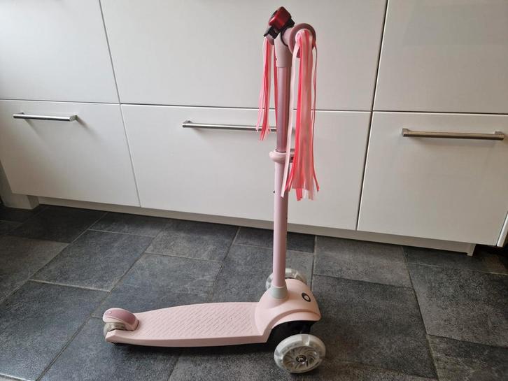 2 trottinettes Lionelo pour enfants + de 3ans état neuf., Enfants & Bébés, Jouets | Autre, Enlèvement