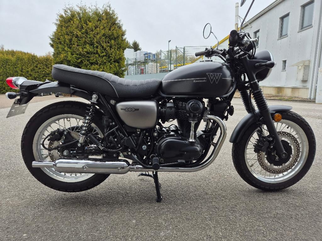 KAWASAKI W800, Motos, Occasion, 2 cylindres, Particulier, 650 cm³
