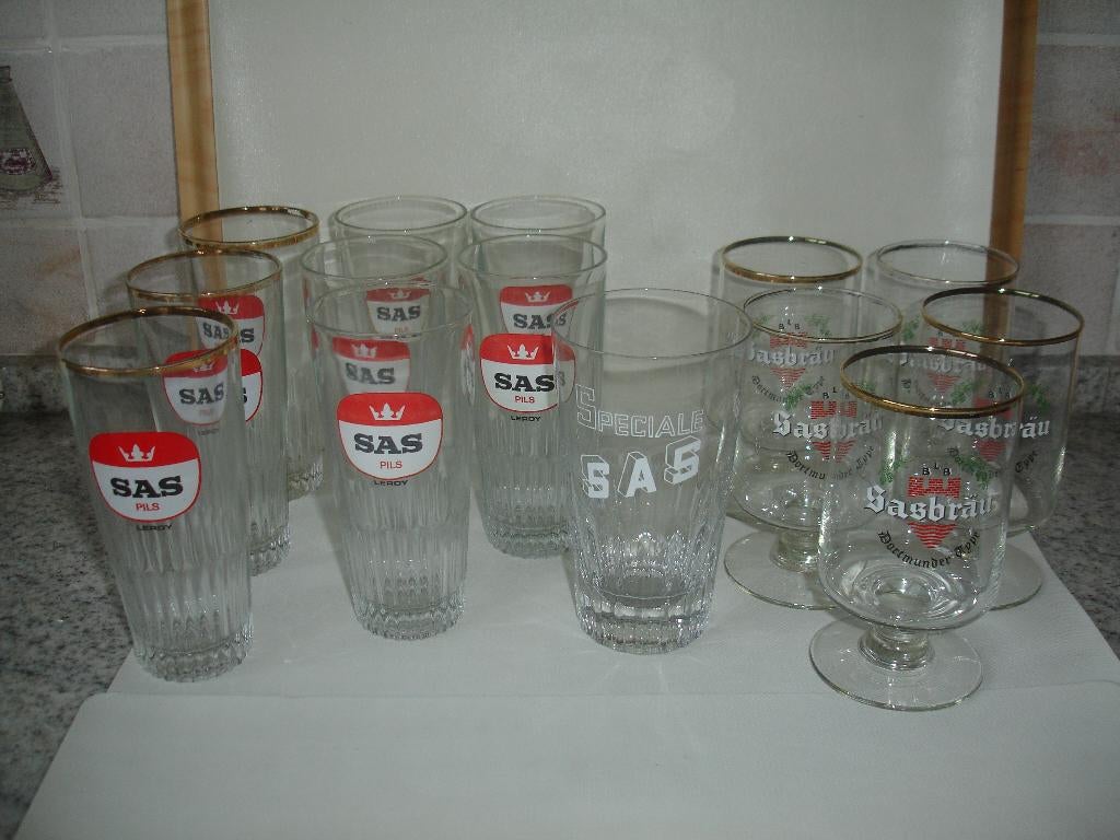 14 bierglazen van Sas Pils, Speciale en Sas Bräu voor € 3,50, Collections, Marques de bière, Utilisé, Verre ou Verres, Autres marques