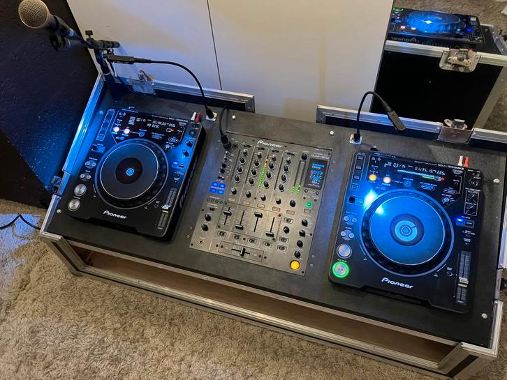 2x Pioneer CDJ-1000MK3 + 1 DJM-800 in flightcase, Muziek en Instrumenten, Dj-sets en Draaitafels, Gebruikt, Dj-set, Pioneer, Ophalen