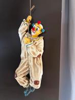Een vintage clown hangend aan een touw, Ophalen, Zo goed als nieuw
