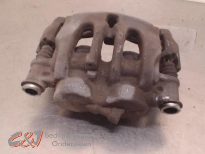 Remklauw (Tang) links-voor van een Mercedes Vito, Gebruikt, -, Ophalen of Verzenden, -