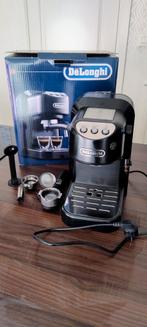 DeLonghi EC251.B Espressomachine - Zwart, Café moulu, Machine à espresso, Réservoir d'eau amovible, 2 à 4 tasses