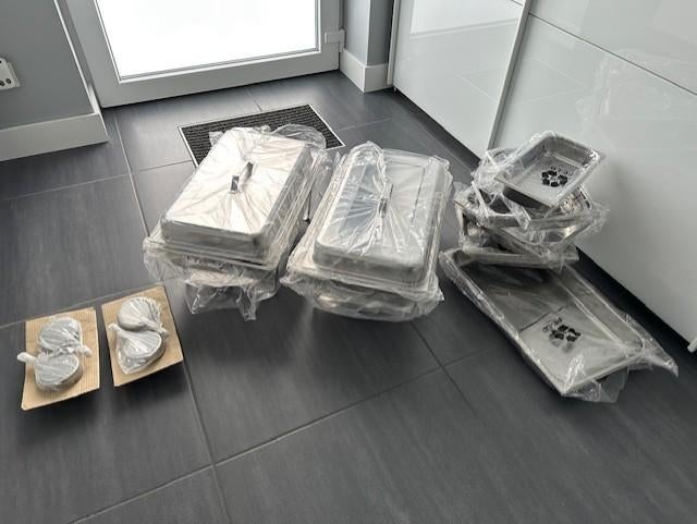 Set van 2 nieuwe chafing dishes met toebehoren, Articles professionnels, Horeca | Équipement de cuisine, Fours, Fours à micro-ondes et Fours à vapeur