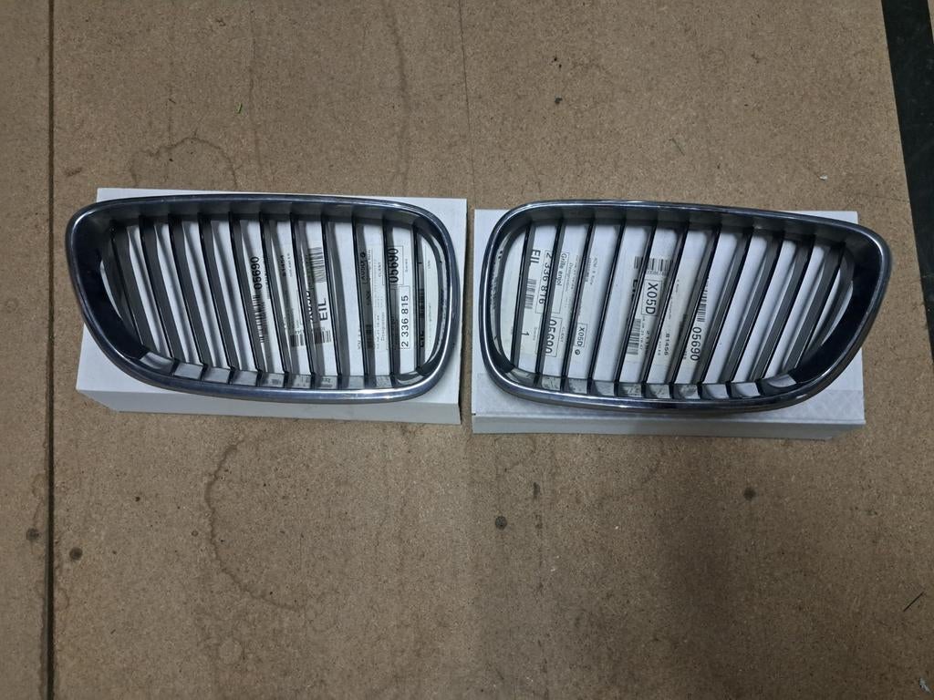 Calandre origine BMW F22 F23 chrome, Autos : Pièces & Accessoires, Enlèvement
