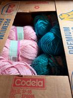 Doos vol wolgaren (15 stuks), Hobby en Vrije tijd, Ophalen of Verzenden, Zo goed als nieuw