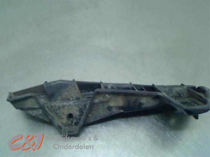 Bumpersteun rechts-voor van een Renault Master, Auto-onderdelen, Carrosserie, Renault, Gebruikt, 3 maanden garantie, Ophalen of Verzenden