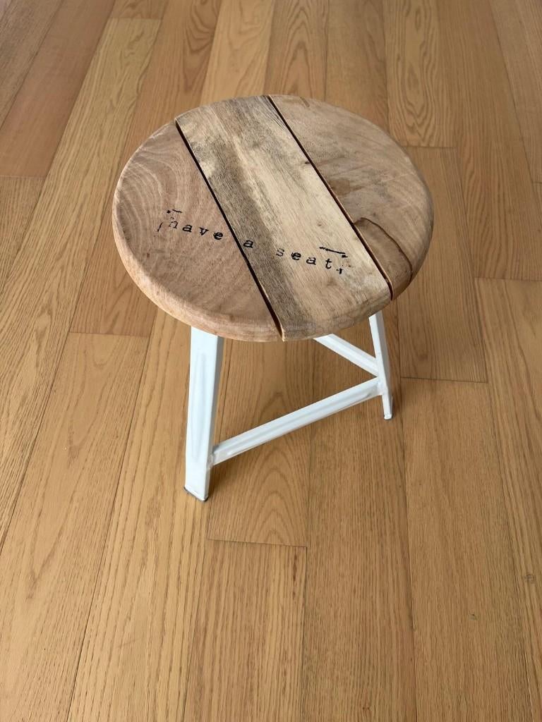 Stool ‘Have a Seat’, Maison & Meubles, Tabourets, Enlèvement, Comme neuf, Bois