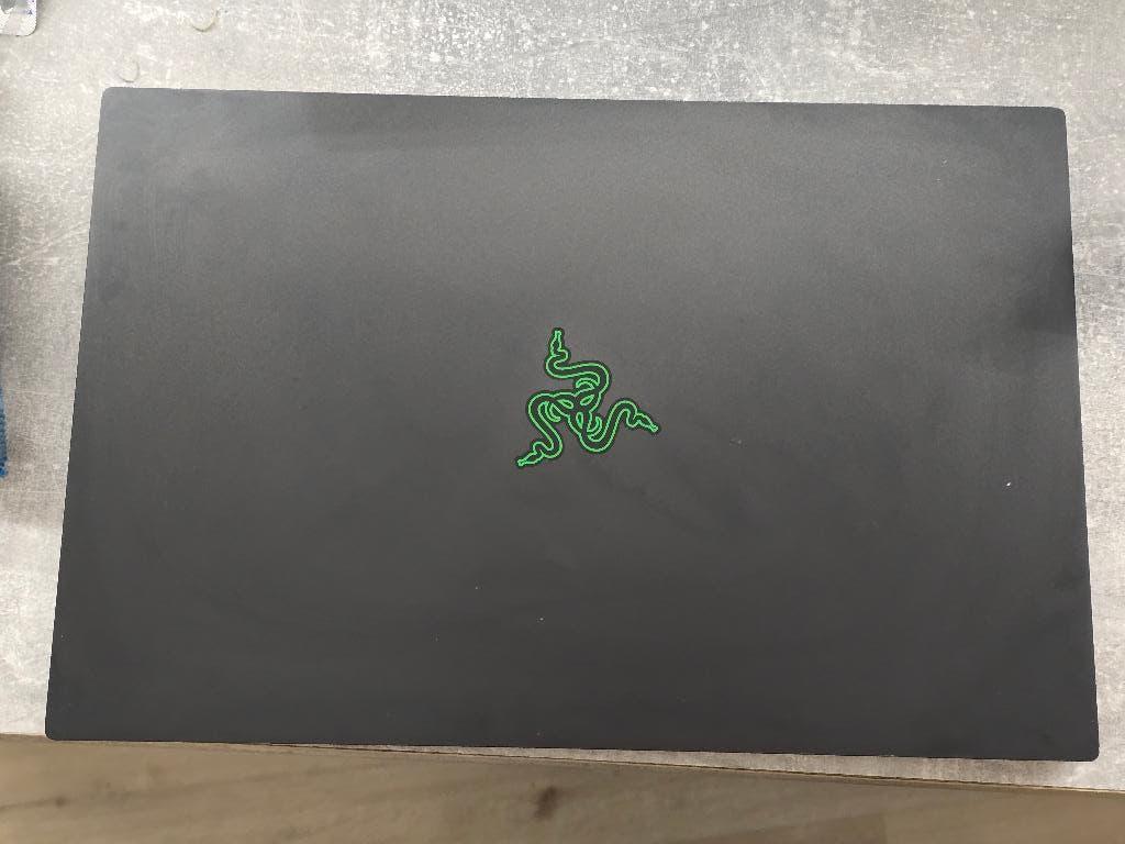 Razer Blade Advanced 2021 RTX 3070 i7-11800H QWERTY 360 Hz, Utilisé, SSD, 1 TB, Avec carte vidéo