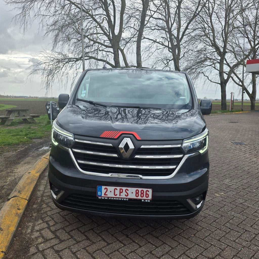 Prachtige Renault Trafic Red Edition Exclusive Automaat 2022, Autos, Camionnettes & Utilitaires, Achat, Entreprise, Noir, 2 portes