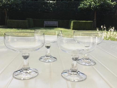 Set van 4 Kristallen Champagnecoupes  Set/4€, Antiek en Kunst, Antiek | Glaswerk en Kristal, Ophalen
