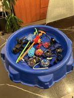 Beyblade arena met Beyblades, Ophalen, Zo goed als nieuw