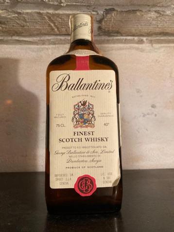 Ballantines whisky in originele doos beschikbaar voor biedingen
