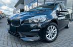 BMW 216D GRAN TOURER AUTOMAAT., Auto's, Automaat, Monovolume, Zwart, Leder