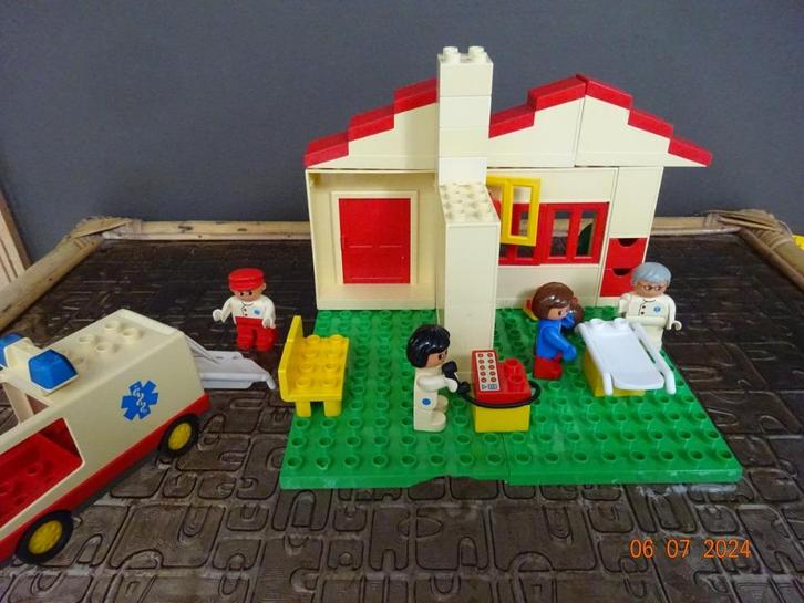 Duplo lego Ziekenhuis - dokterspost 2688*VINTAGE*1994*, Kinderen en Baby's, Speelgoed | Duplo en Lego