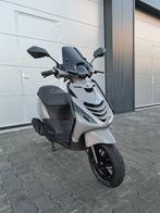 Piaggio Zip 4T Scooter Nardo Grey FULL OPTION (A-KLASSE), Enlèvement ou Envoi, Comme neuf